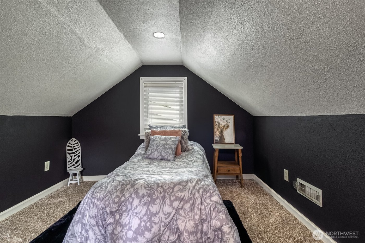 415 SE 5th Street , College Place, WA 99324