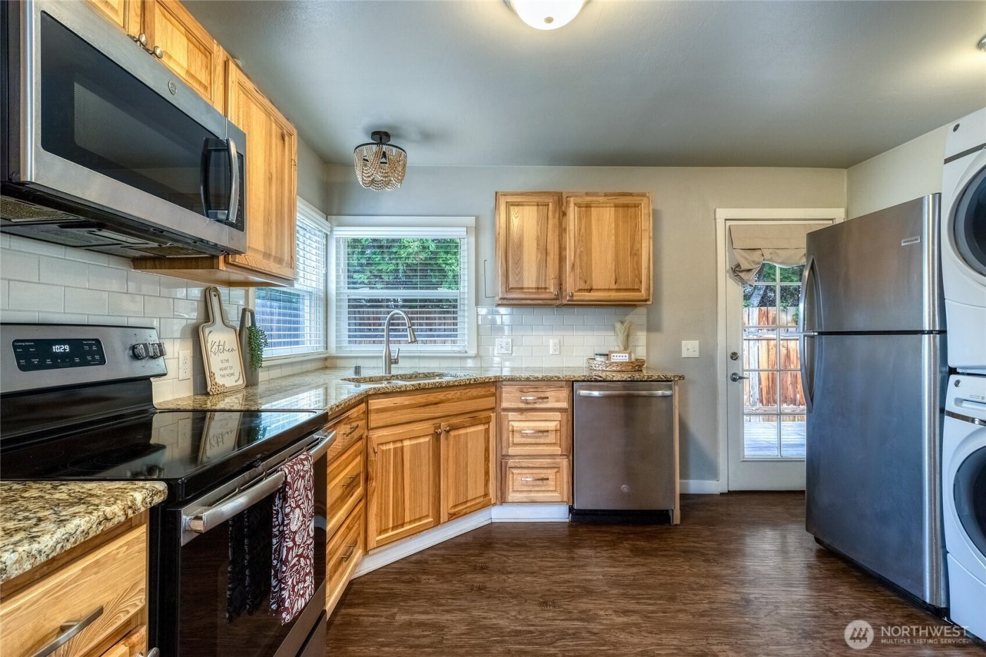 415 SE 5th Street , College Place, WA 99324