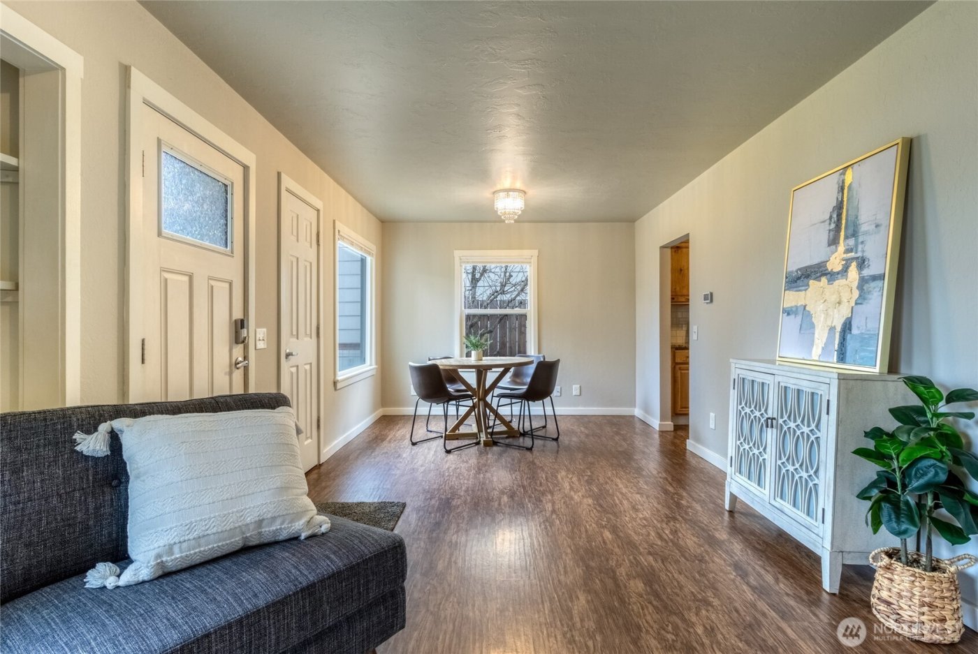 415 SE 5th Street , College Place, WA 99324