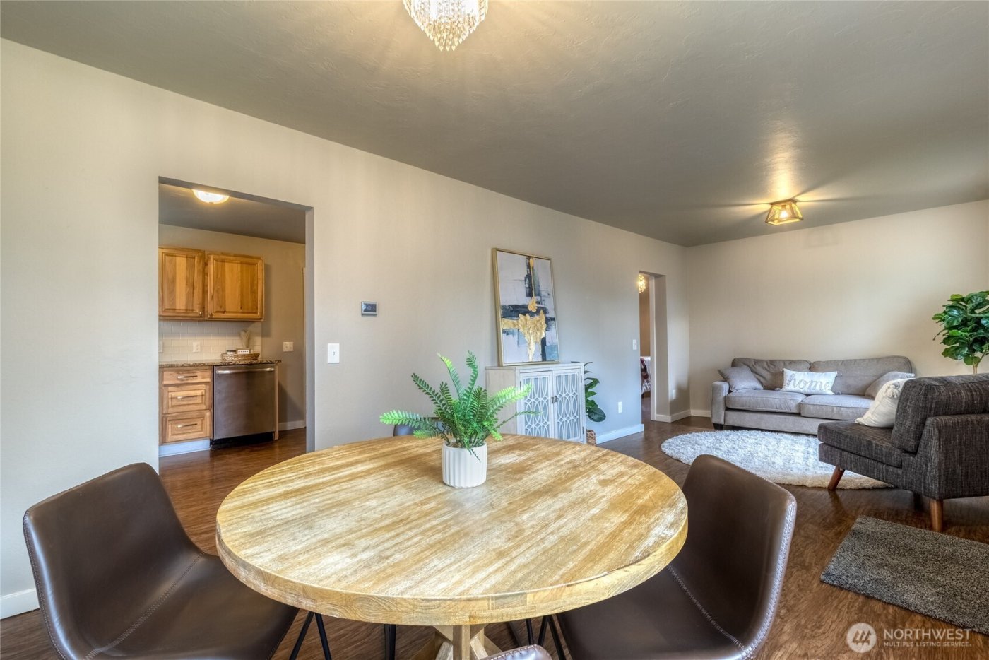 415 SE 5th Street , College Place, WA 99324