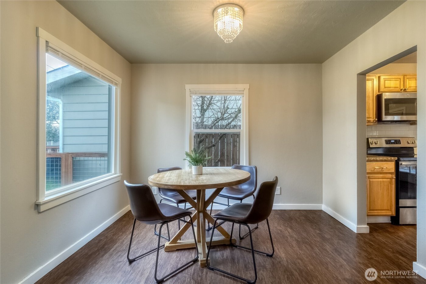 415 SE 5th Street , College Place, WA 99324