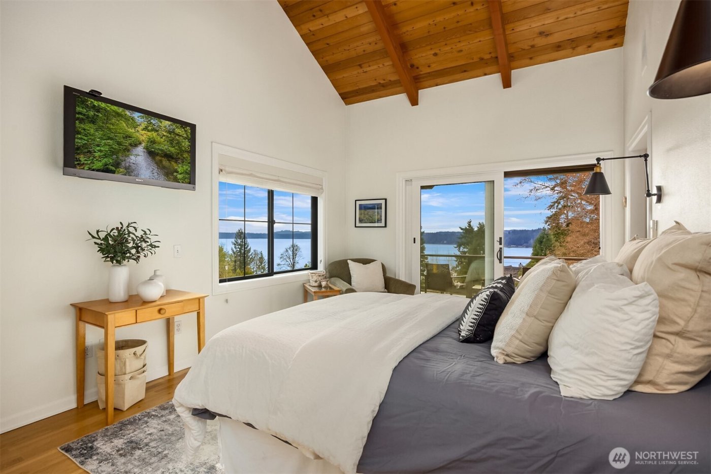 15451 Harvey Road NE, Bainbridge Island, WA 98110