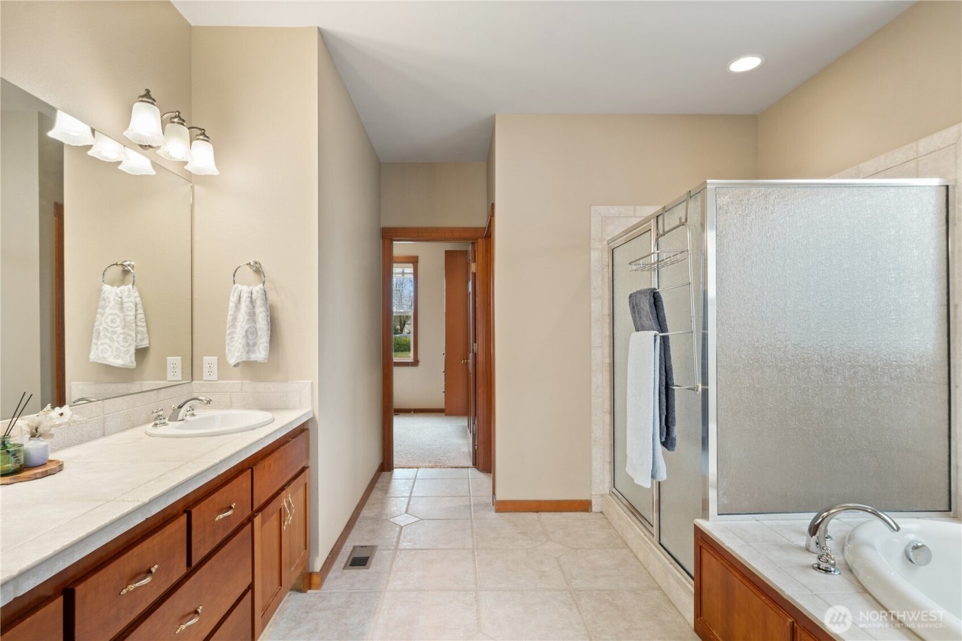 807 E Maberry Drive , Lynden, WA 98264