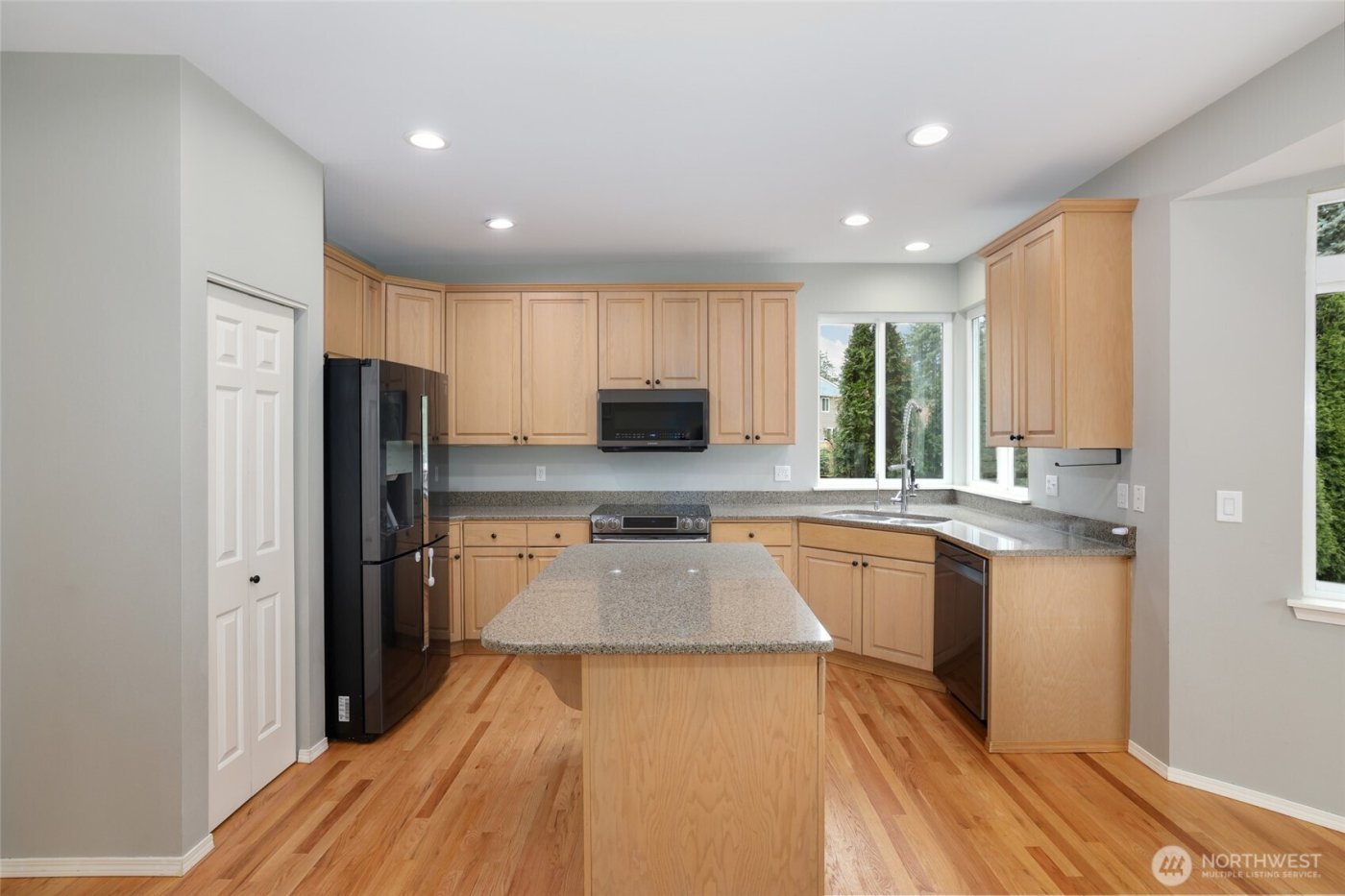 5810 Olive Avenue SE, Auburn, WA 98092