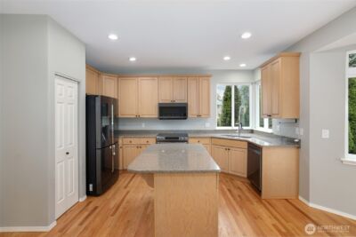 5810 Olive Avenue SE, Auburn, WA 98092 - Photo 8
