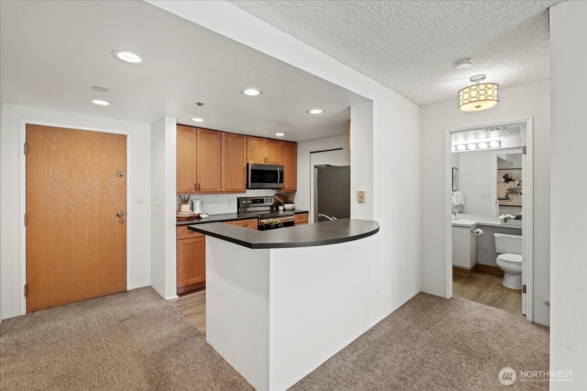 121 Vine Street #1404, Seattle, WA 98121