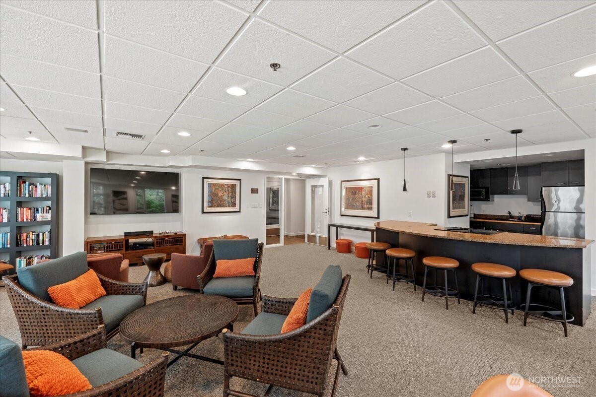 121 Vine Street #1404, Seattle, WA 98121