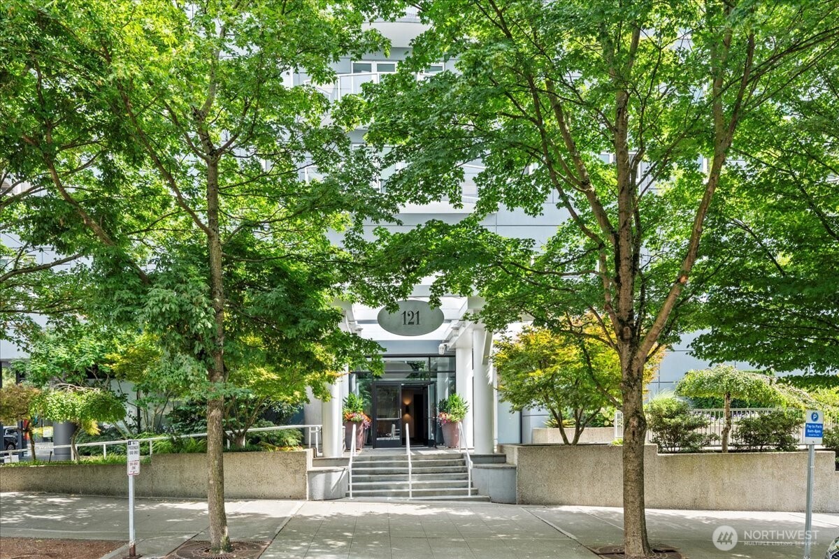 121 Vine Street #1404, Seattle, WA 98121