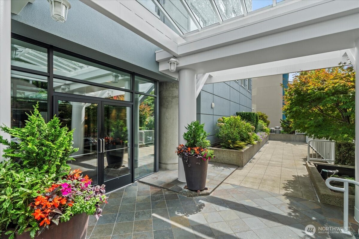 121 Vine Street #1404, Seattle, WA 98121