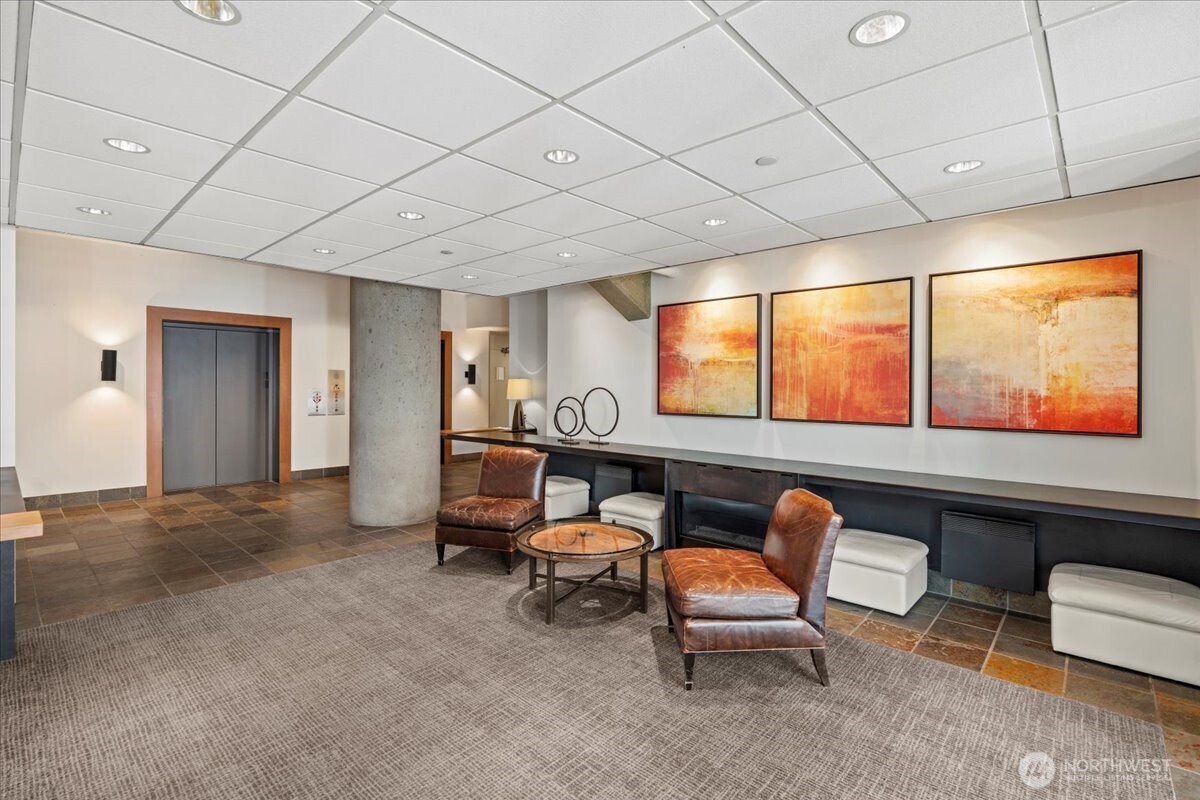 121 Vine Street #1404, Seattle, WA 98121