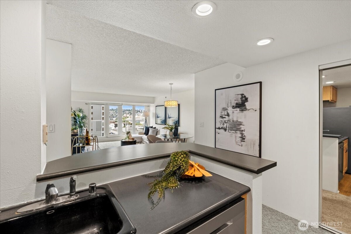 121 Vine Street #1404, Seattle, WA 98121