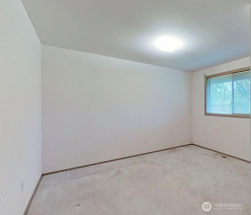 11216 223RD Avenue Ct E, Buckley, WA 98321