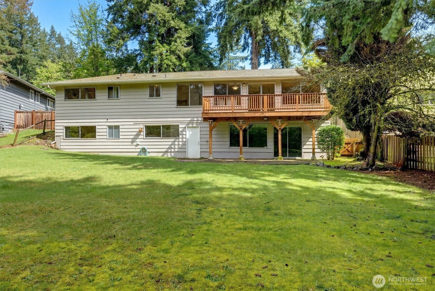 3065 124th Avenue NE, Bellevue, WA 98005-1621