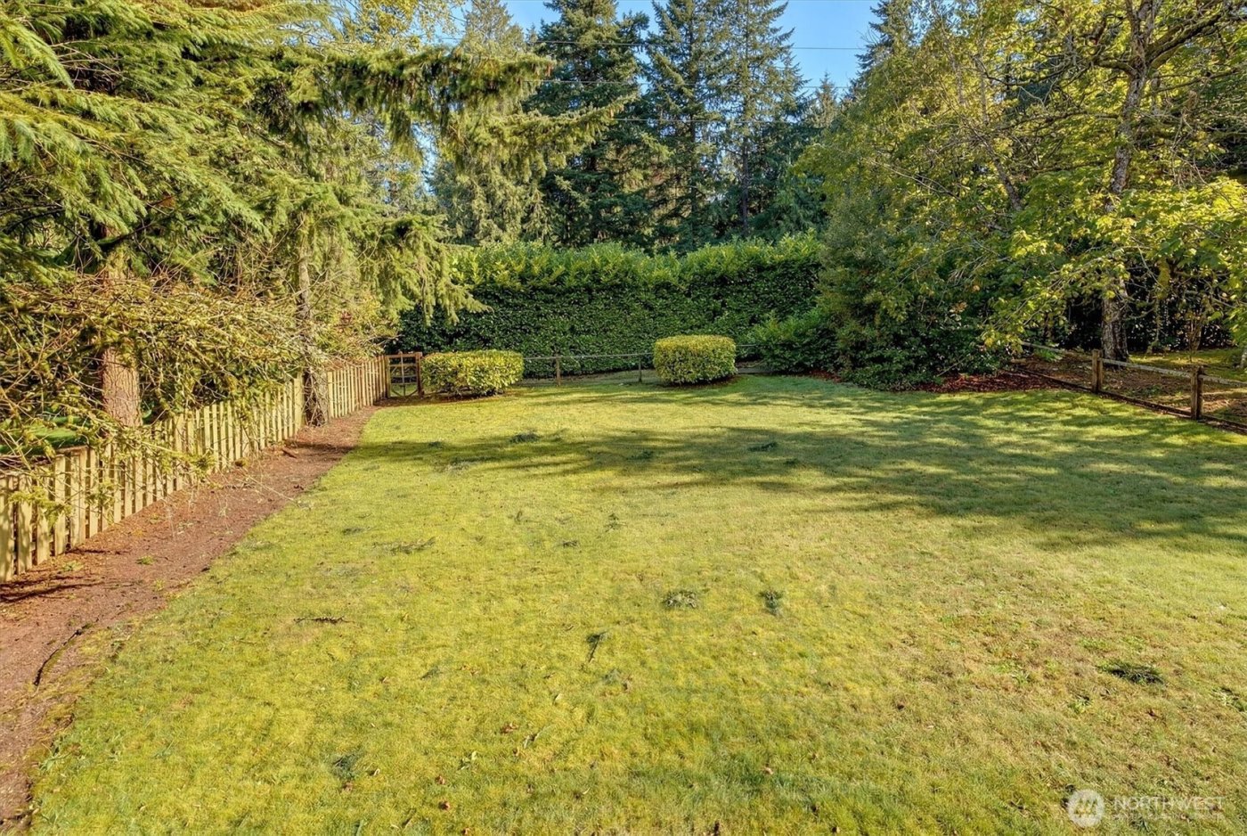 3065 124th Avenue NE, Bellevue, WA 98005-1621