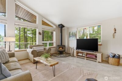 551 NE Lakeshore Drive S, Tahuya, WA 98588 - Photo 16