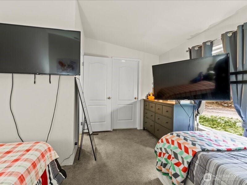 22114 S S river drive , Granite Falls, WA 98252