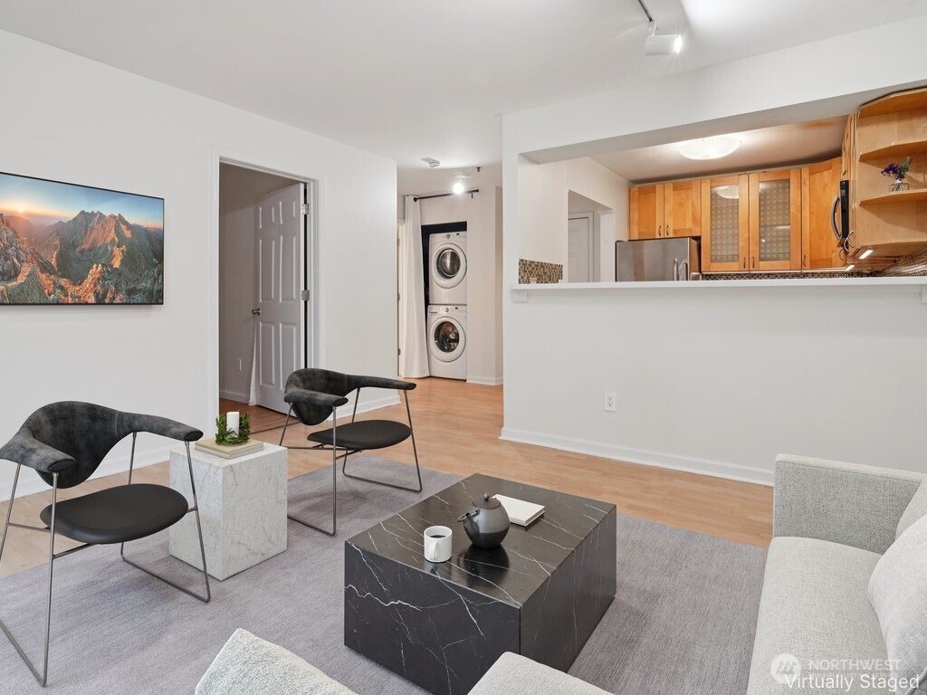 506 E Howell Street #E109, Seattle, WA 98122