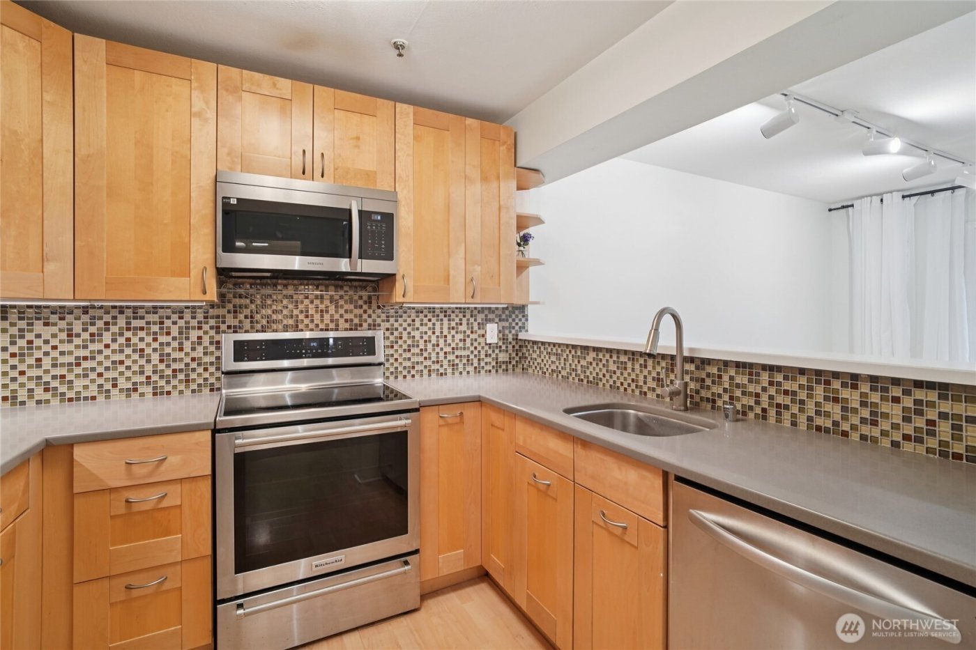 506 E Howell Street #E109, Seattle, WA 98122