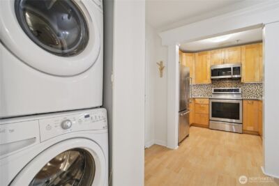 506 E Howell Street #E109, Seattle, WA 98122 - Photo 9