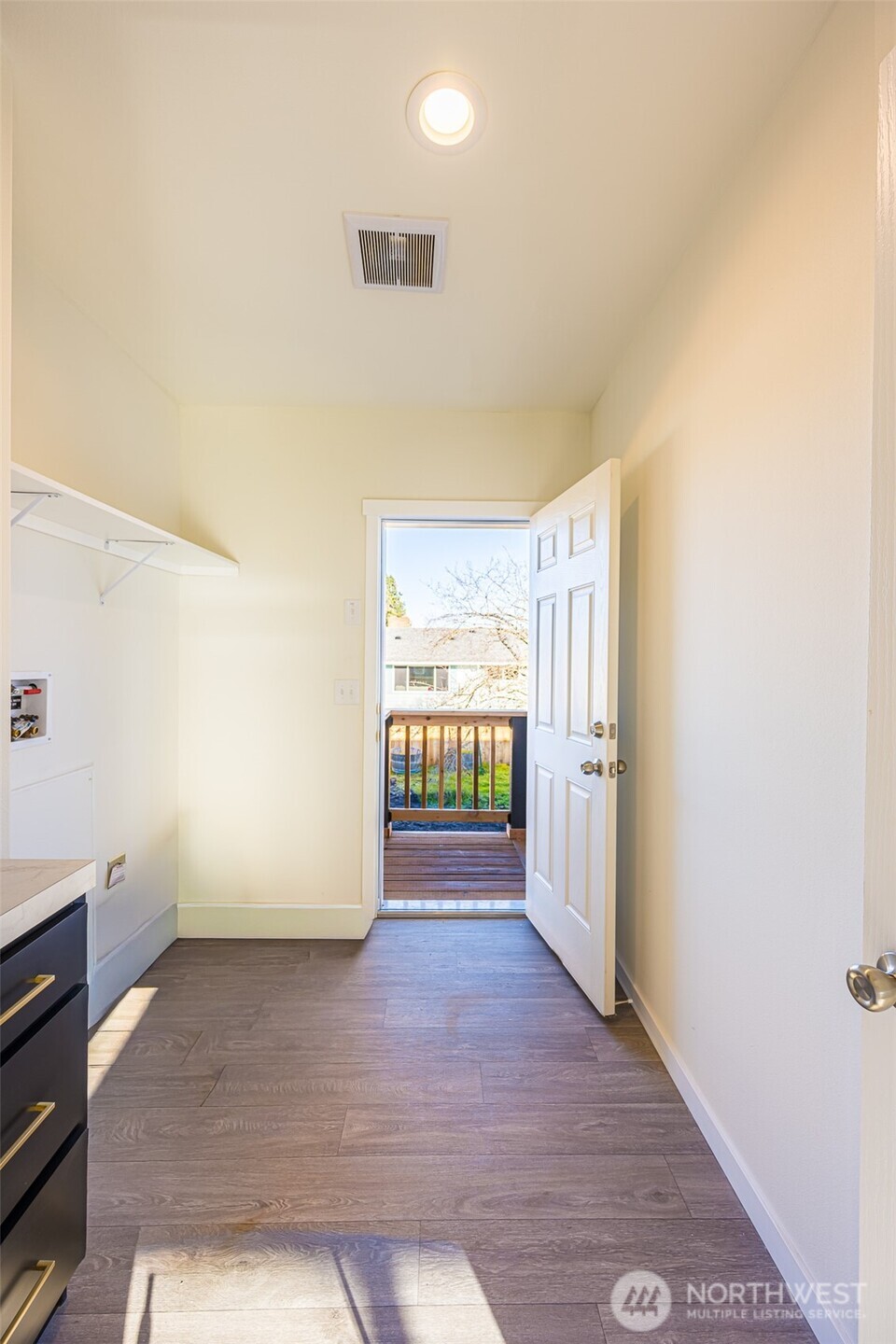 225 N Matriotti Avenue , Sequim, WA 98382