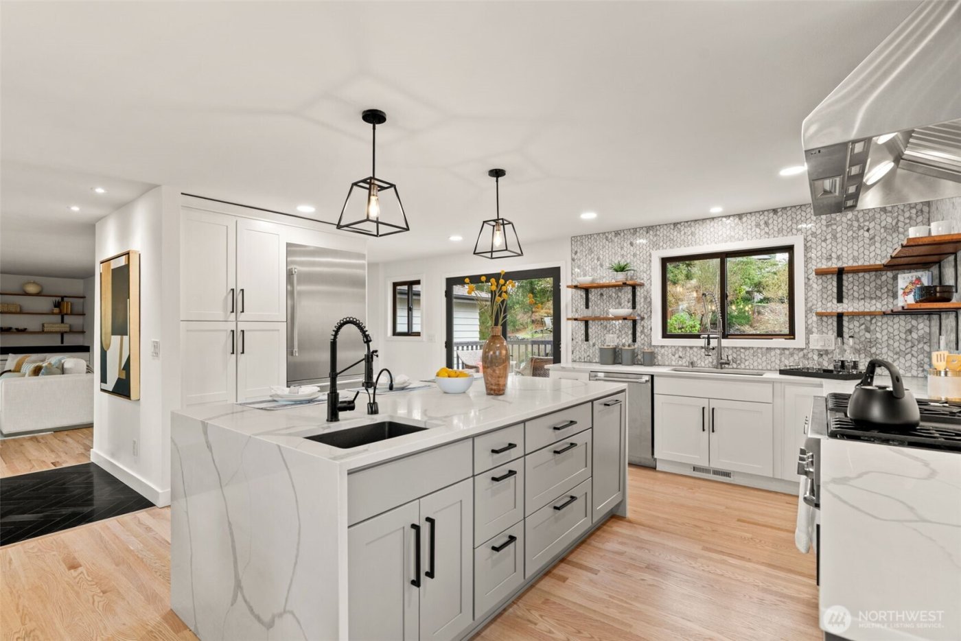 19125 94th Avenue W, Edmonds, WA 98020