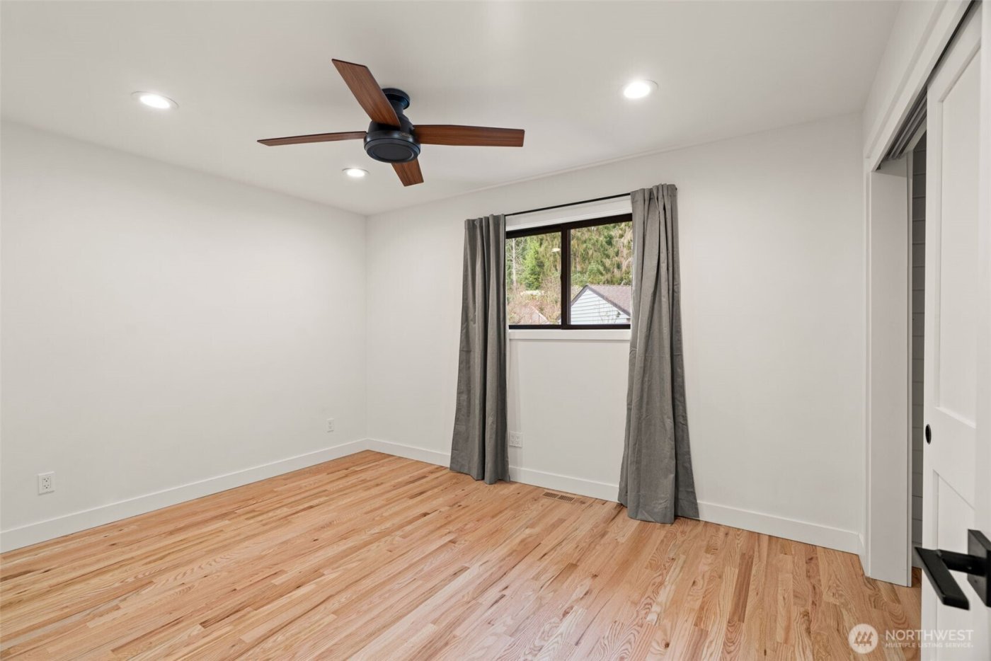 19125 94th Avenue W, Edmonds, WA 98020