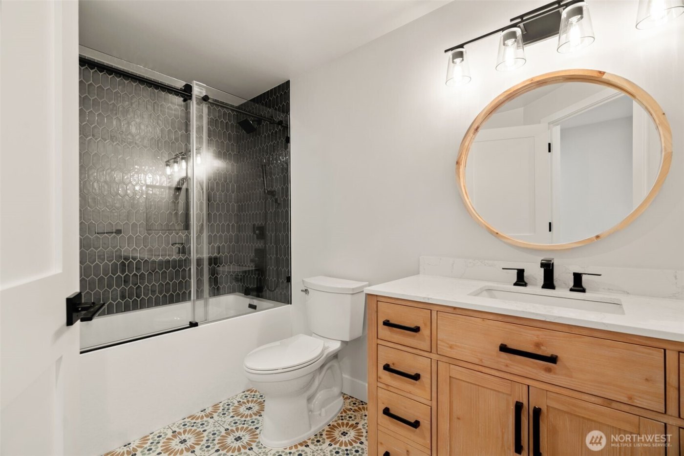 19125 94th Avenue W, Edmonds, WA 98020