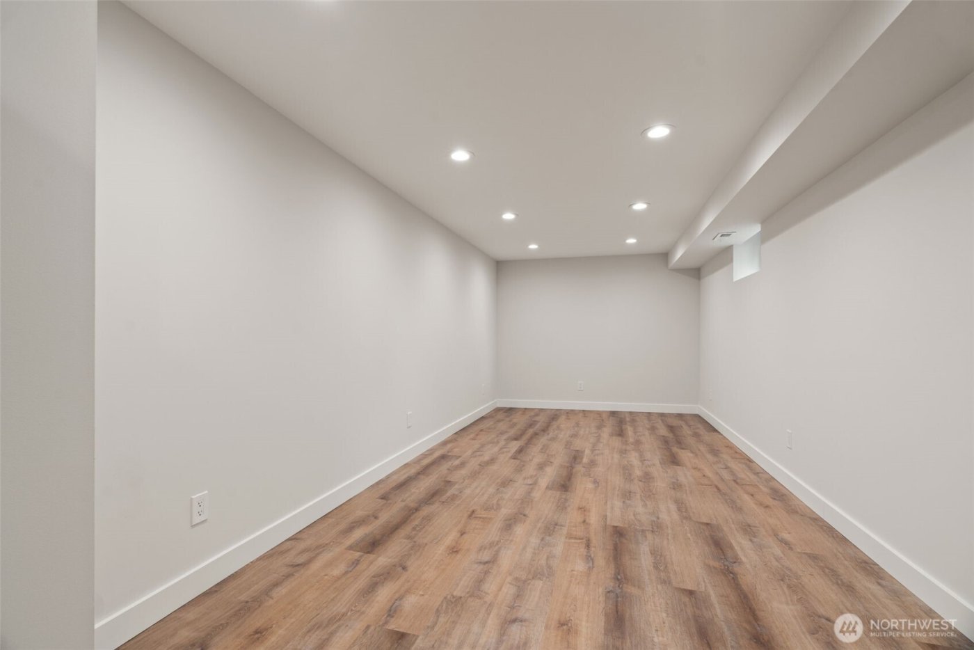 19125 94th Avenue W, Edmonds, WA 98020