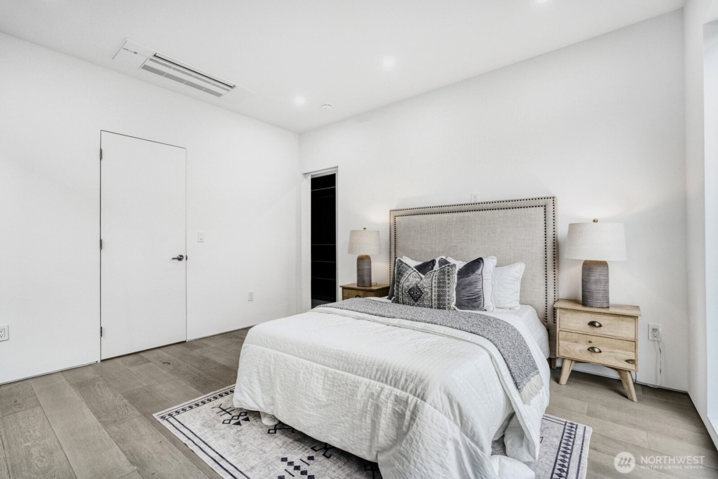 1114 26th Avenue #C, Seattle, WA 98122