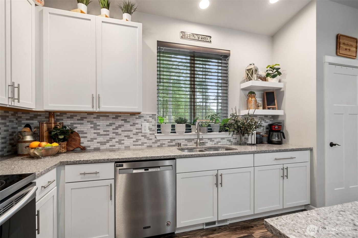 20 E Laurel Park , Union, WA 98592