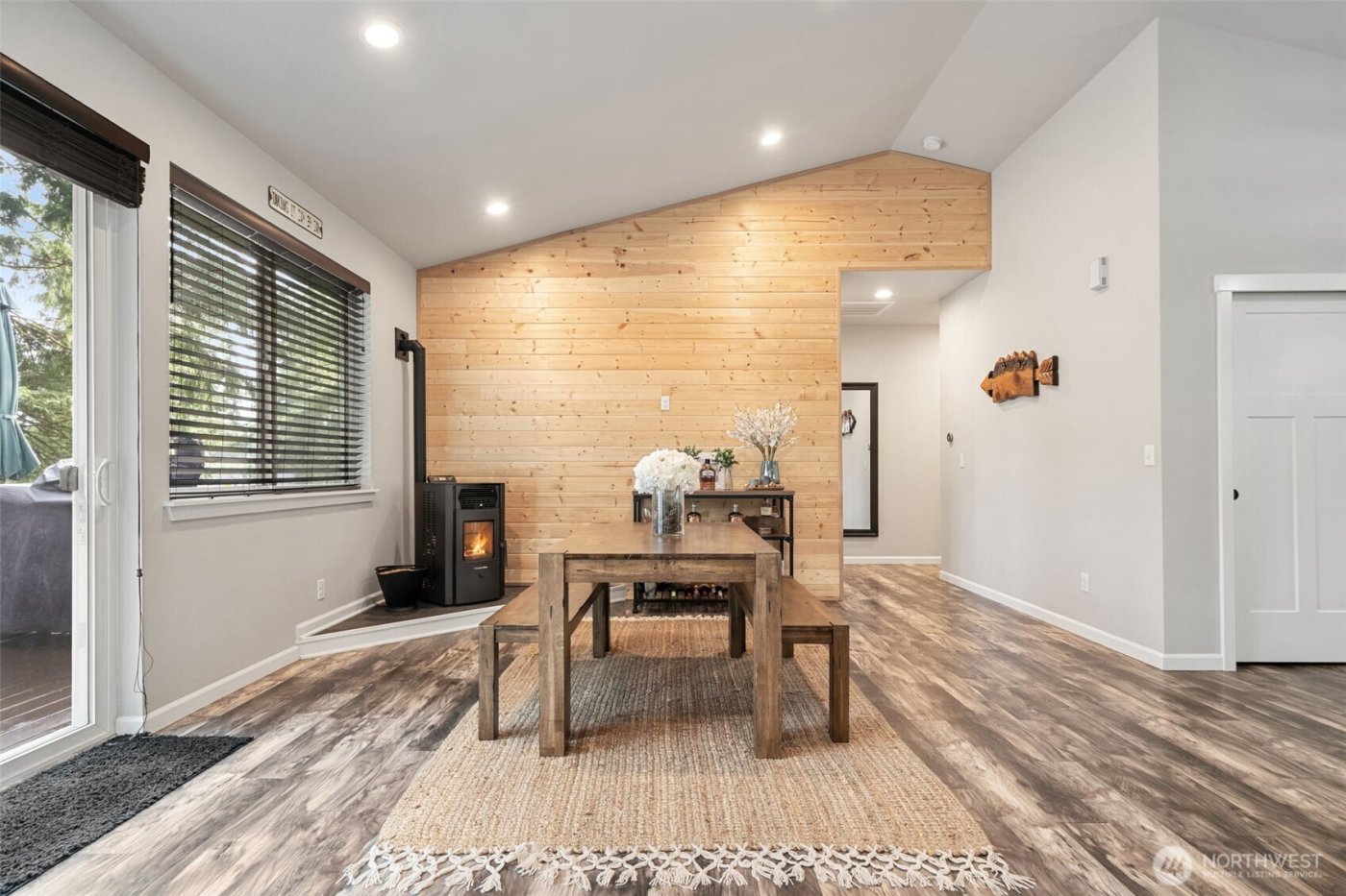 20 E Laurel Park , Union, WA 98592