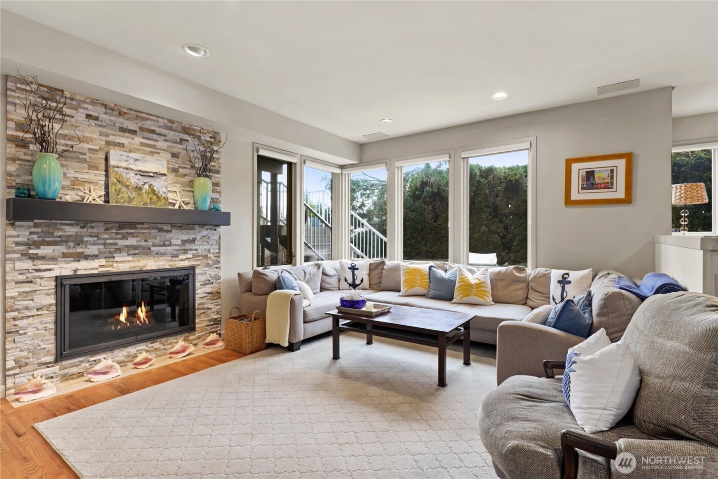 10535 NE 53rd Street , Kirkland, WA 98033