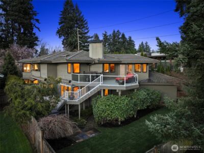 10535 NE 53rd Street , Kirkland, WA 98033 - Photo 2