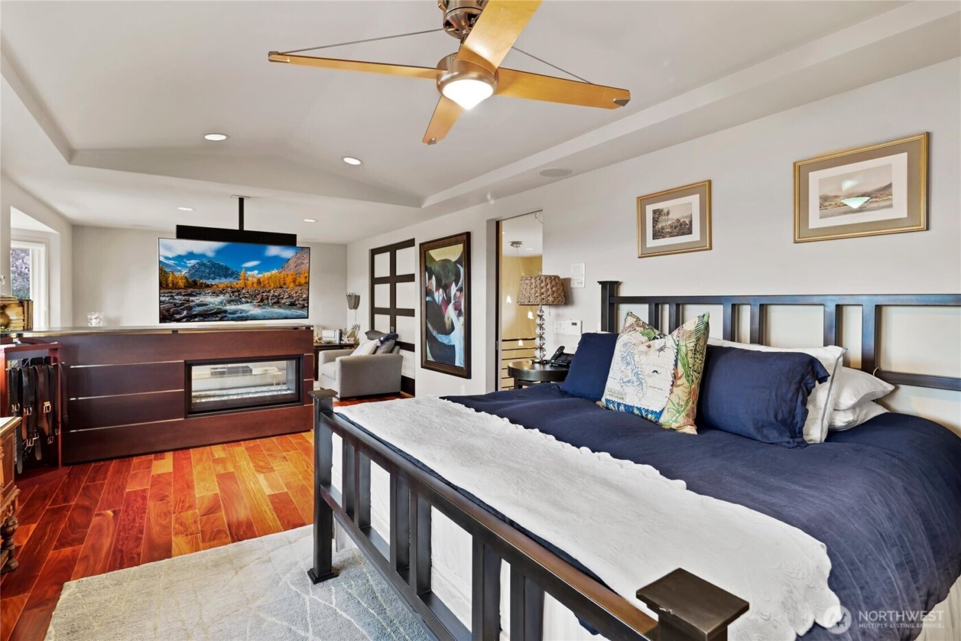 10535 NE 53rd Street , Kirkland, WA 98033