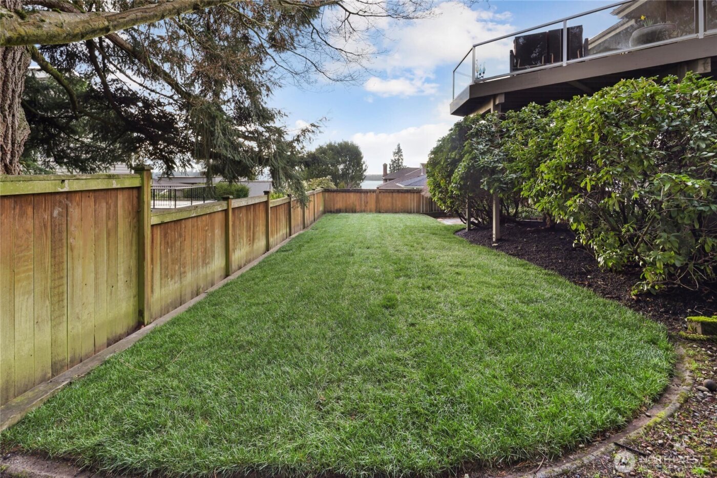 10535 NE 53rd Street , Kirkland, WA 98033