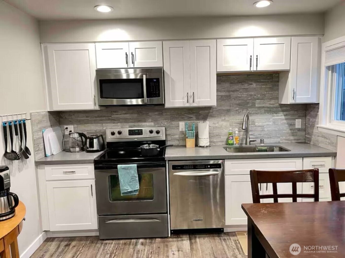 9240 39th Avenue S, Seattle, WA 98118