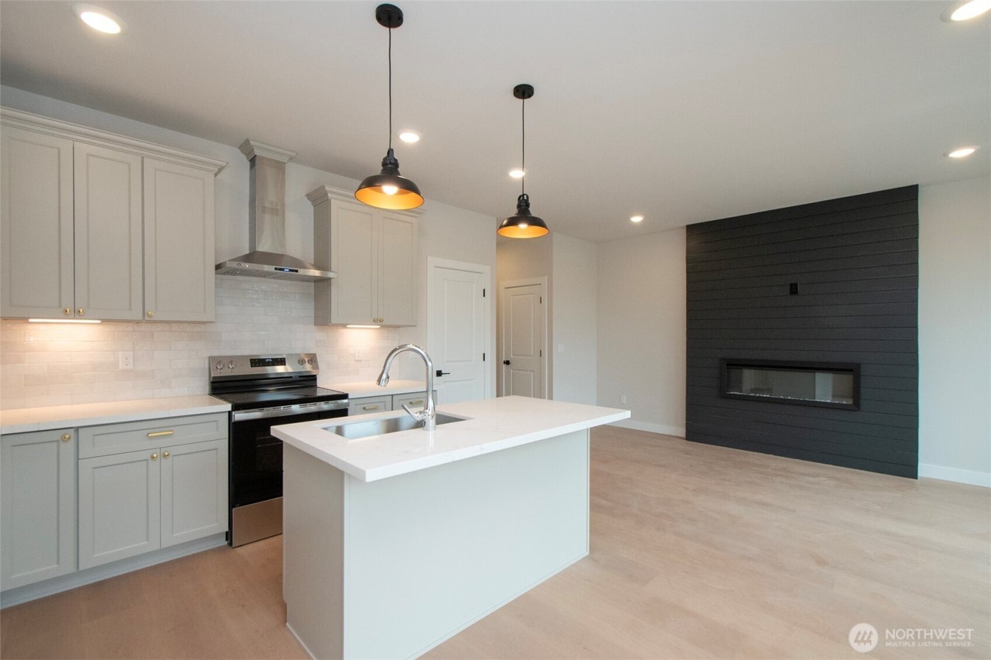 47 Sussex Court #18, Sequim, WA 98382