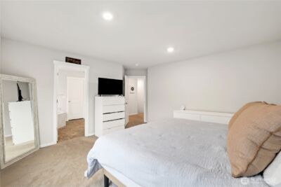 10637 187th Street , Puyallup, WA 98374 - Photo 16