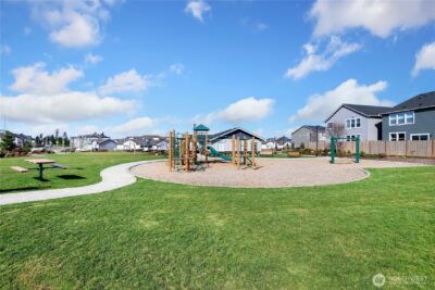 10637 187th Street , Puyallup, WA 98374 - Photo 32