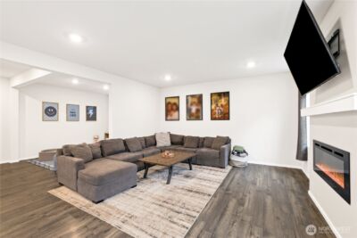 10637 187th Street , Puyallup, WA 98374 - Photo 4