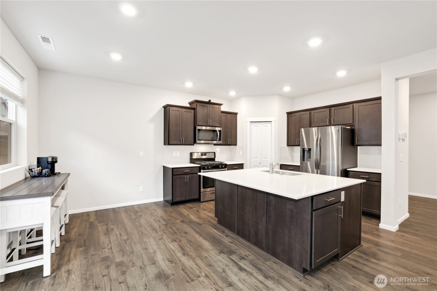 10637 187th Street , Puyallup, WA 98374