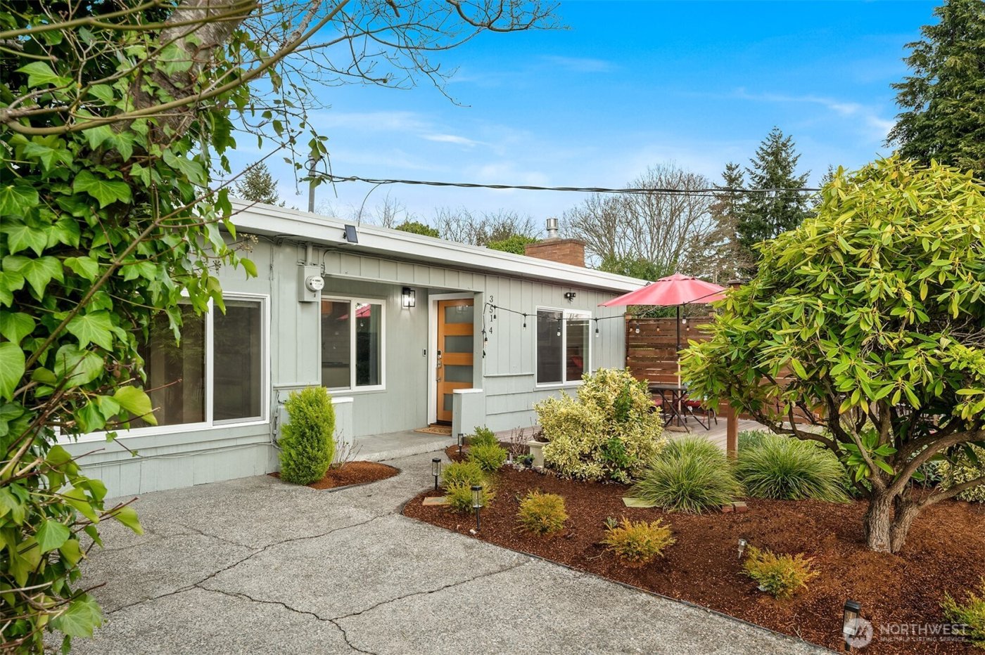 3514 SW 112th Street , Seattle, WA 98146