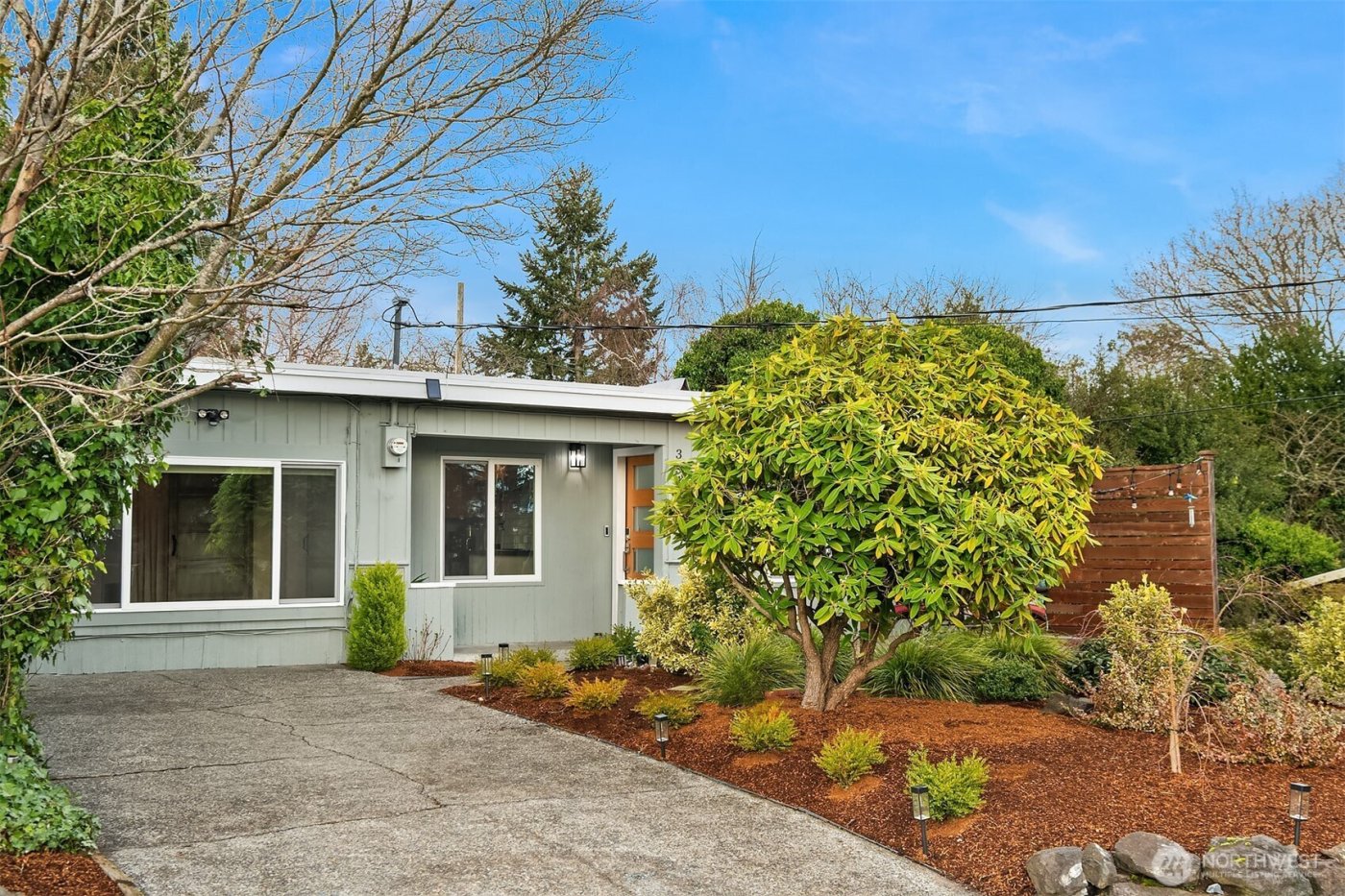 3514 SW 112th Street , Seattle, WA 98146