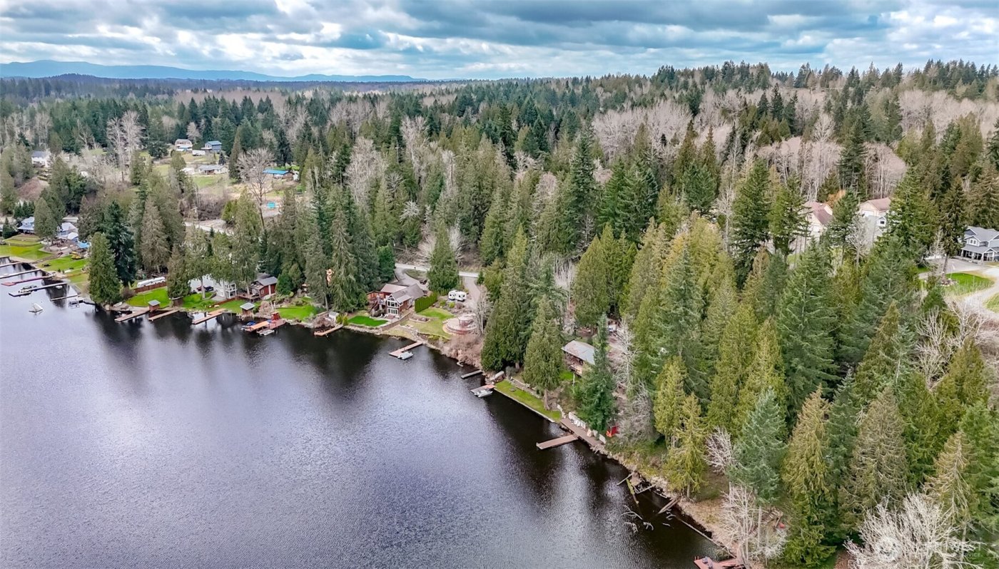 32113 Whitman Lake Drive E, Graham, WA 98338