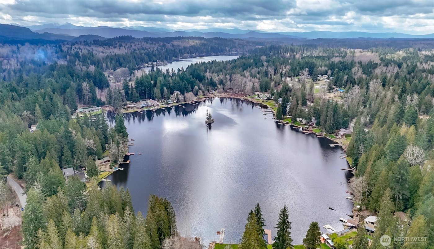 32113 Whitman Lake Drive E, Graham, WA 98338