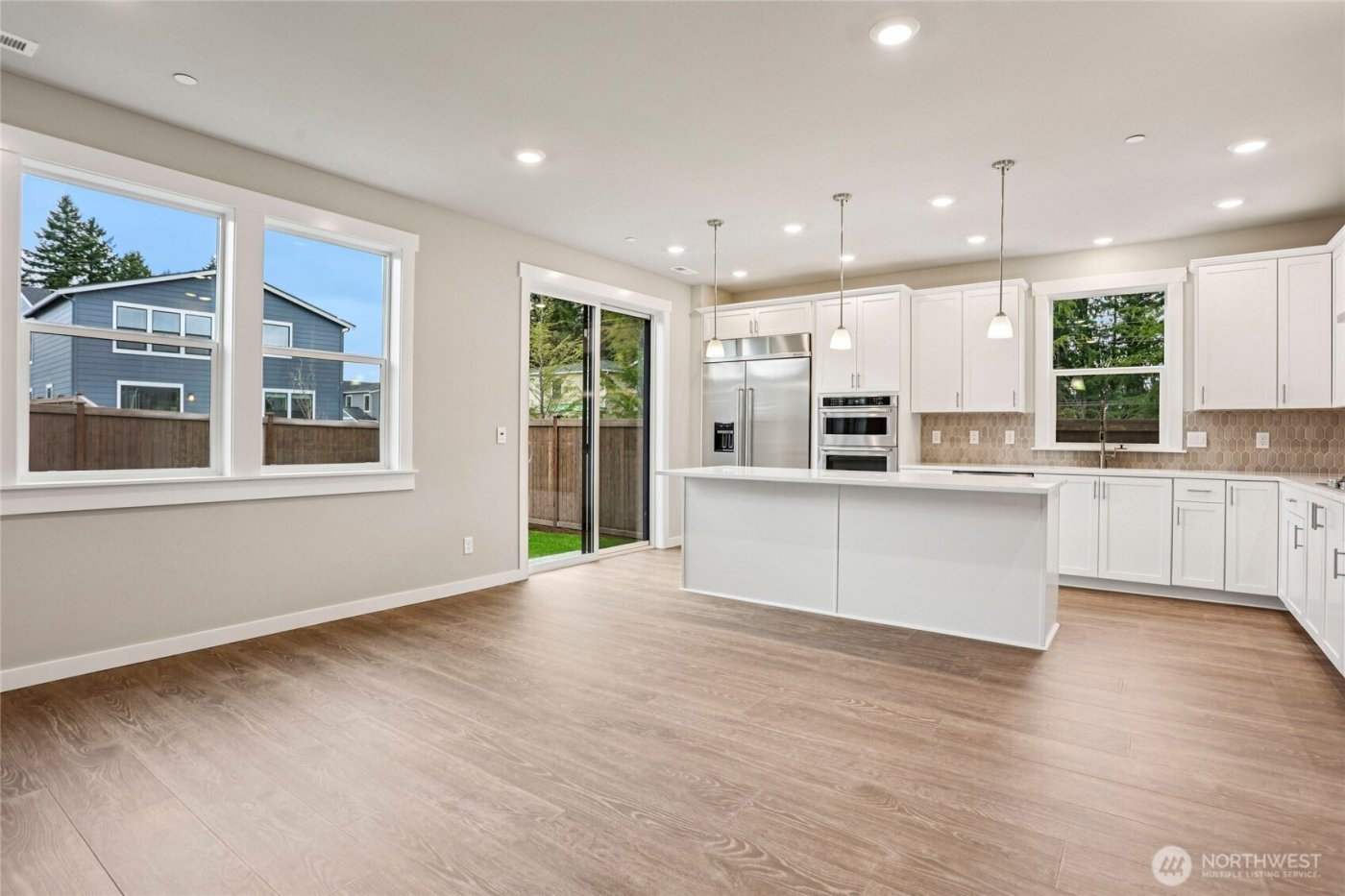 13429 NE 104th Way #2, Kirkland, WA 98033