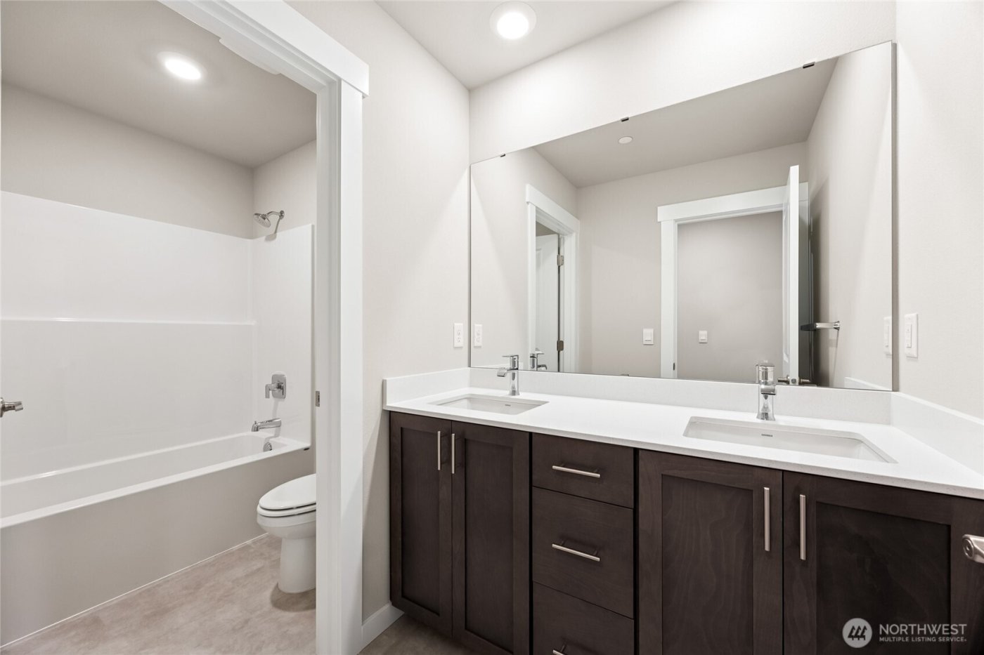 10484 135th Place NE #39, Kirkland, WA 98033