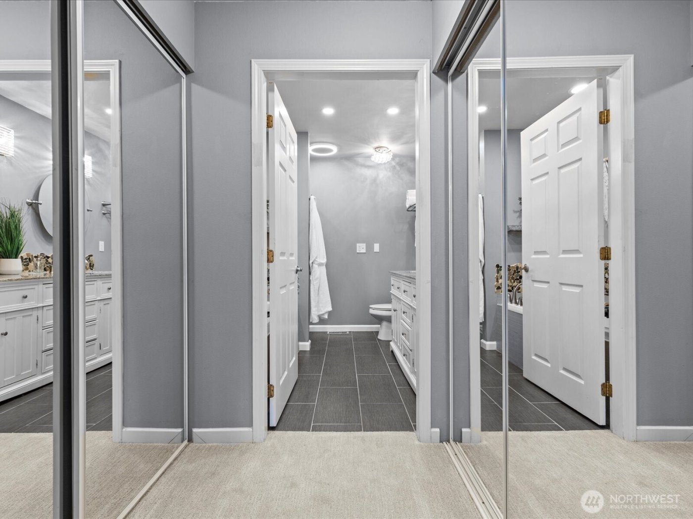 1404 NW 202nd Lane , Shoreline, WA 98177-2163