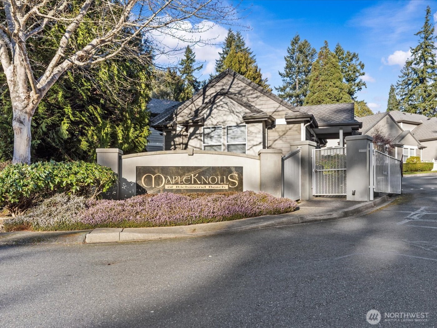 1404 NW 202nd Lane , Shoreline, WA 98177-2163