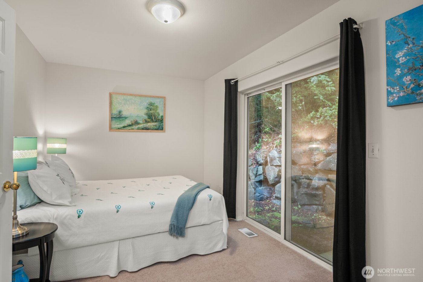 8828 238th St SW #D1, Edmonds, WA 98026